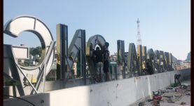 biển hiệu quảng cáo tòa nhà inox