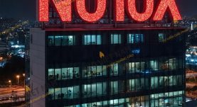 Chữ nổi inox gắn Led tòa nhà