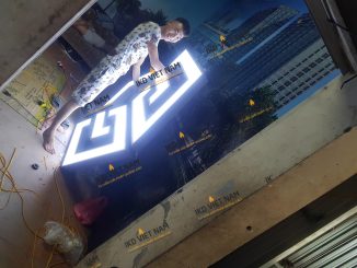 Gia công biển hiệu quảng cáo tòa nhà Toàn Quốc